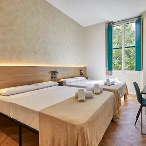 Ella Boqueria Guest house