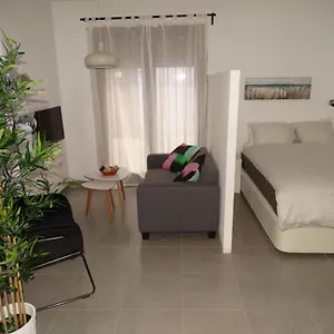 - Jinetes, 23 Aparthotel Malaga