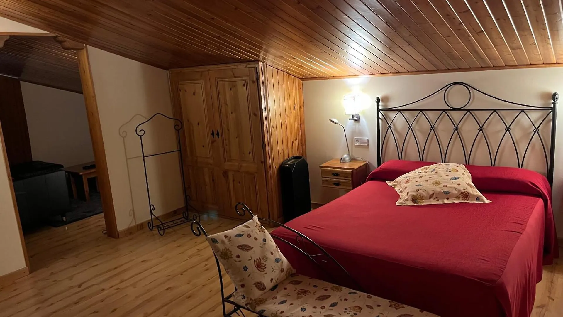 Hotel Hostal Cal Franciscó Gósol